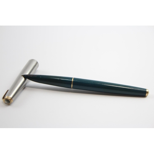 348 - Vintage PARKER 61 Teal Fountain Pen w/ 14ct Gold Tipped Nib WRITING