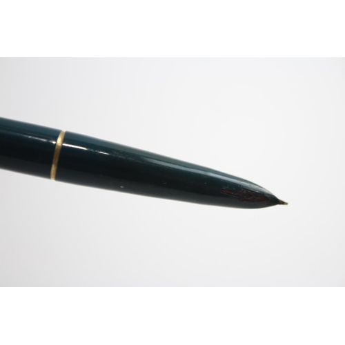 348 - Vintage PARKER 61 Teal Fountain Pen w/ 14ct Gold Tipped Nib WRITING