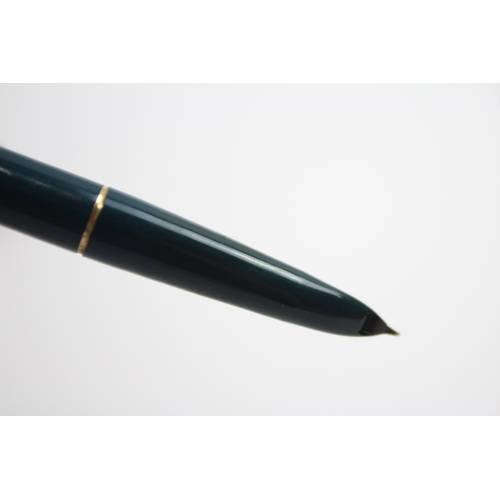 348 - Vintage PARKER 61 Teal Fountain Pen w/ 14ct Gold Tipped Nib WRITING