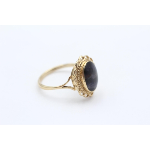 104 - 9ct Gold Vintage Blue John Set Dress Ring (4.2g) Size  X