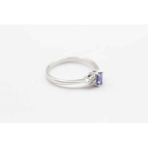 121 - 9ct White Gold Tanzanite & Diamond Seven Stone Cluster Dress Ring (2.2g) Size  N