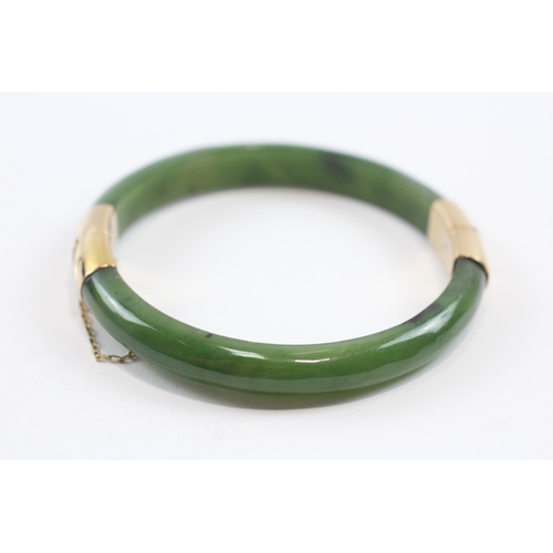 16 - 14ct Gold Vintage Nephrite Bangle (26.6g)