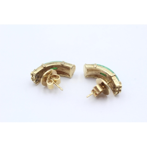 28 - 14ct Gold Vintage Dyed Jade Set Half Hoop Stud Earrings (6.3g)