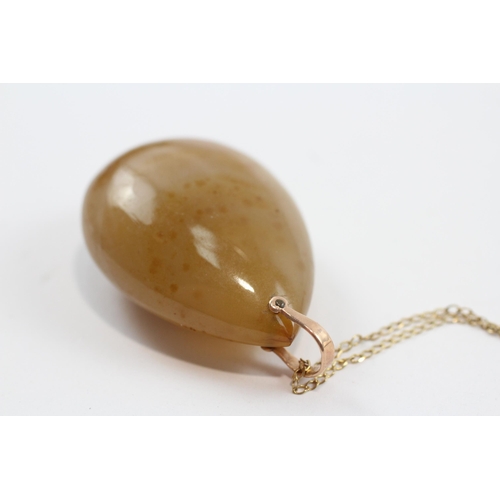 39 - 9ct Rose Gold Antique Agate Teardrop Pendant And Chain (37.3g)