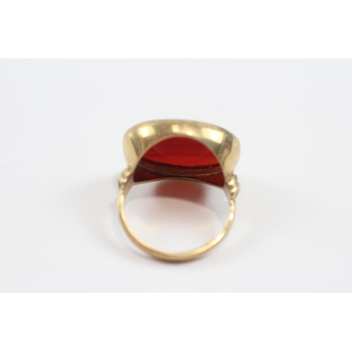 65 - 9ct Gold Carnelian Set Signet Ring (5.1g) Size  P 1/2