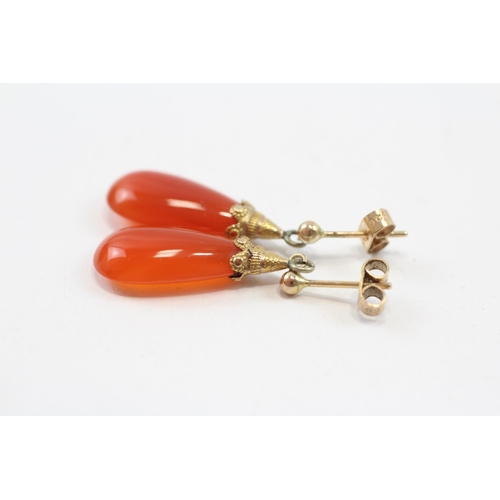 85 - 9ct Gold Antique Carnelian Bombe Drop Earrings (3.3g)