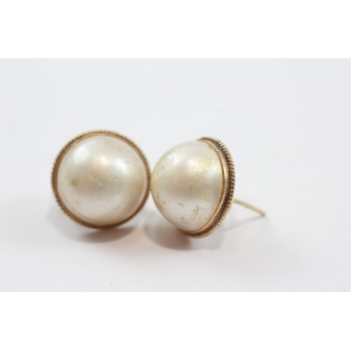 89 - 14ct Gold Vintage Mabe Pearl Set Stud Earrings (6.8g) Size  O 1/2