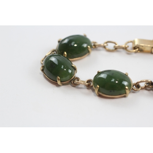 92 - 9ct Gold Vintage Nephrite Jade Set Station Bracelet (13.7g)