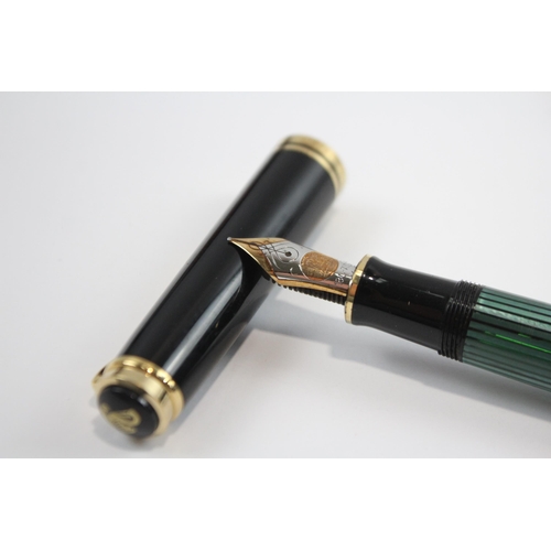 302 - PELIKAN Suveran Black & Green Fountain Pen w/ 18ct Gold Nib WRITING