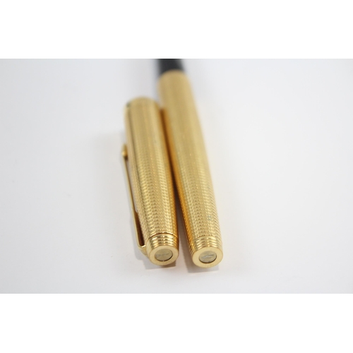 303 - Vintage PARKER 75 Gold Plated FOUNTAIN PEN w/ 14ct Gold Nib WRITING (22g)