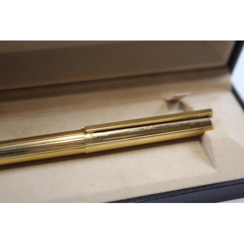 311 - Vintage S.T DUPONT Gold Plated Fountain Pen w/ 18ct Gold Nib WRITING Boxed (29g)