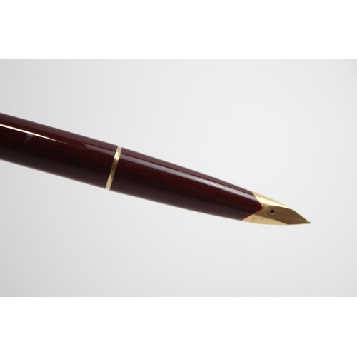 332 - Vintage PARKER 65 Burgundy Fountain Pen w/ 14ct Gold Nib, Chalk Mark WRITING