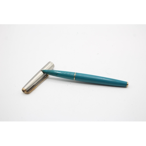 336 - Vintage PARKER 61 Teal Fountain Pen w/ 14ct Gold Tipped Nib WRITING