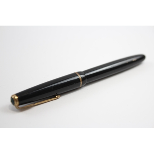 339 - Vintage PARKER Victory Black FOUNTAIN PEN w/ 14ct Gold Nib WRITING