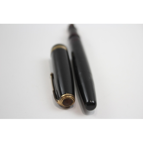 344 - Vintage PARKER Duofold Black FOUNTAIN PEN w/ 14ct Gold Nib WRITING