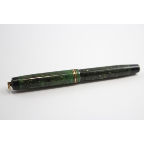 354 - Vintage PARKER Duofold Green Lacquer Fountain Pen w/ 14ct Gold Nib WRITING