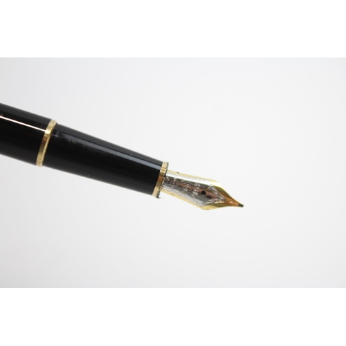 360 - MONTBLANC Meisterstuck Black Fountain Pen w/ 18ct Nib, .925 Cap WRITING