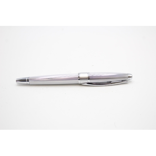 364 - Cross Apogee Chome Fountain Pen w/ 18ct White Gold Nib WRITING