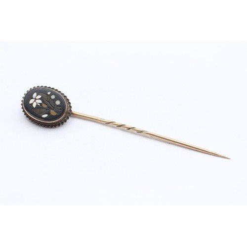 115 - 9ct Gold Victorian Floral Micro Mosaic Set Stick Pin (3.5g)