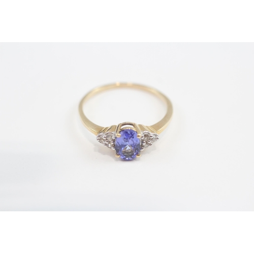 113 - 9ct Gold Tanzanite & Diamond Cluster Dress Ring (1.7g) Size  N 1/2