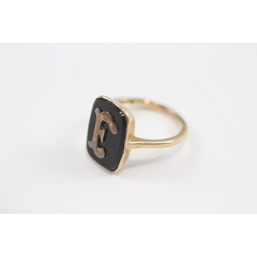 126 - 9ct Gold Vintage Onyx 