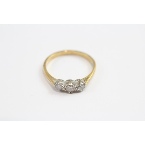 131 - 18ct Gold Diamond Trilogy Ring (2.3g)