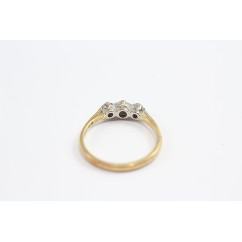 131 - 18ct Gold Diamond Trilogy Ring (2.3g)