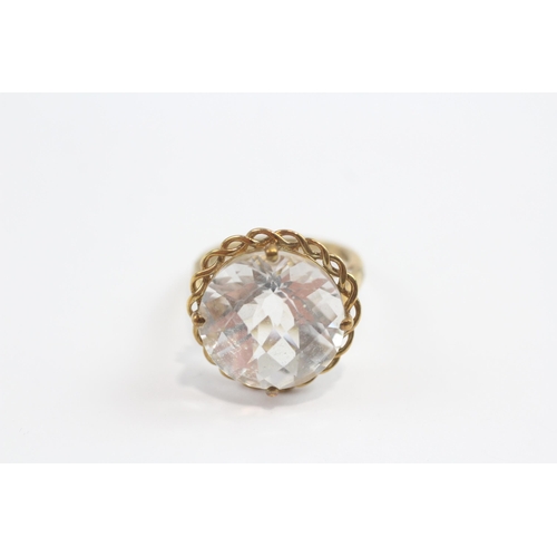 140 - 9ct Gold Rock Quartz Uri Gellar Ring (5.8g) Size  M