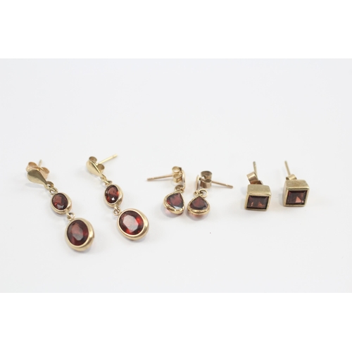 146 - 3 X 9ct Gold Garnet Earrings (3.4g)