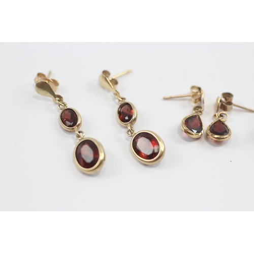 146 - 3 X 9ct Gold Garnet Earrings (3.4g)