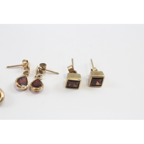 146 - 3 X 9ct Gold Garnet Earrings (3.4g)