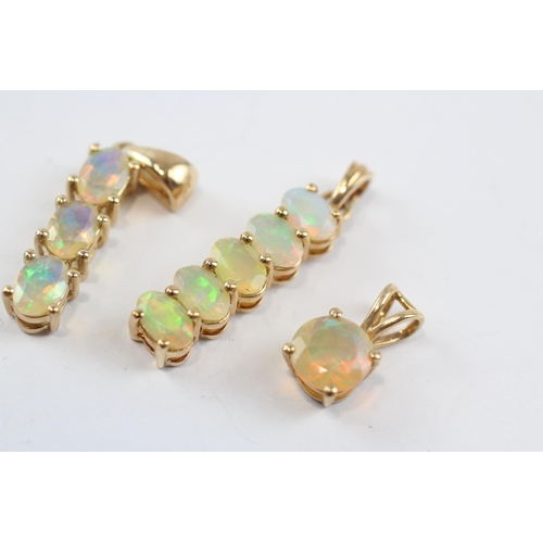 147 - 3 X 9ct Gold Opal Pendants (4.7g)