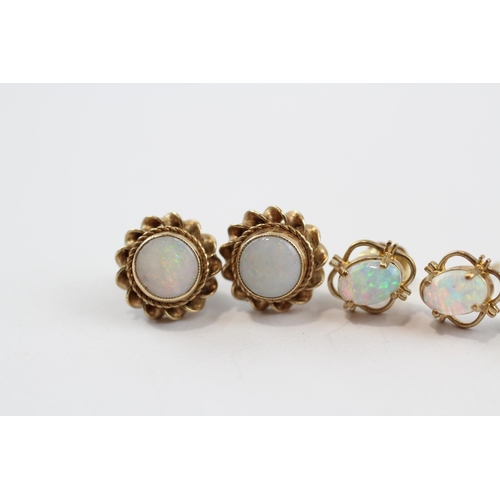 148 - 3 X 9ct Gold Opal Stud Earrings (3.2g)