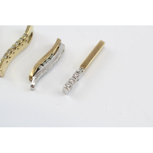 149 - 4 X 9ct Gold Diamond Bar Pendants (4.4g)