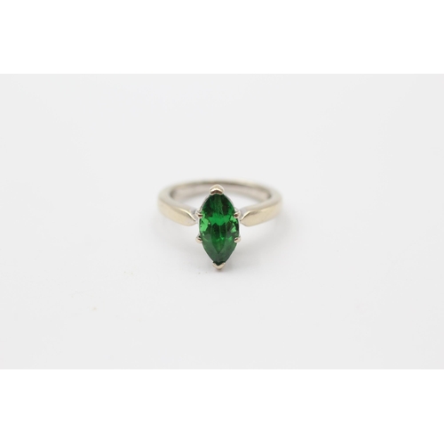 156 - 18ct White Gold Green Garnet Single Stone Ring (4.2g) Size  J