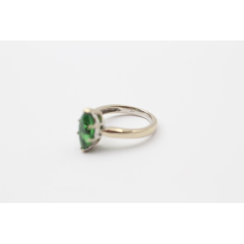 156 - 18ct White Gold Green Garnet Single Stone Ring (4.2g) Size  J