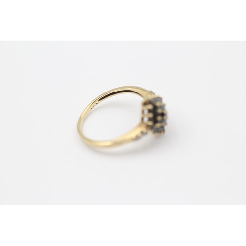 23 - 9ct Gold Diamond & Black Gemstone Cluster Ring (2g) Size  M