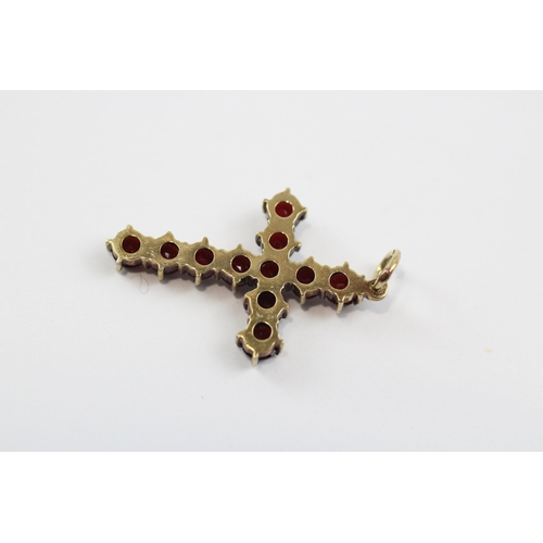 52 - 14ct Gold Bohemian Garnet Cross Pendant (1.7g)