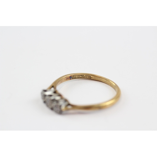 55 - 18ct Gold Diamond Trilogy Ring (2.8g) Size  P 1/2