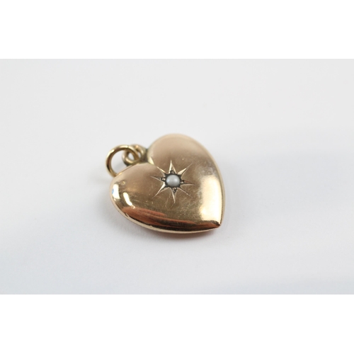 64 - 9ct Gold Faux Pearl Heart Pendant (2.5g)