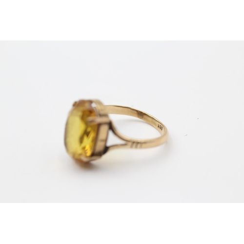 81 - 9ct Gold Synthetic Yellow Sapphire Single Stone Ring (5g) Size  O