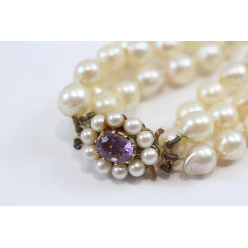 98 - 9ct Gold Amethyst & Cultured Pearl Set Clasp Cultured Pearl Three Strand Necklace (70.8g)