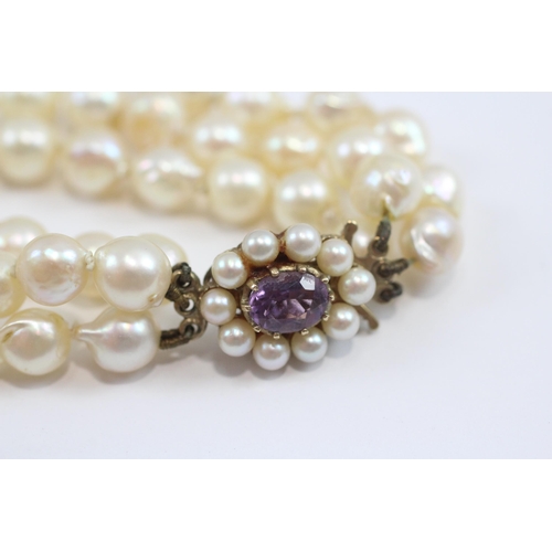 98 - 9ct Gold Amethyst & Cultured Pearl Set Clasp Cultured Pearl Three Strand Necklace (70.8g)