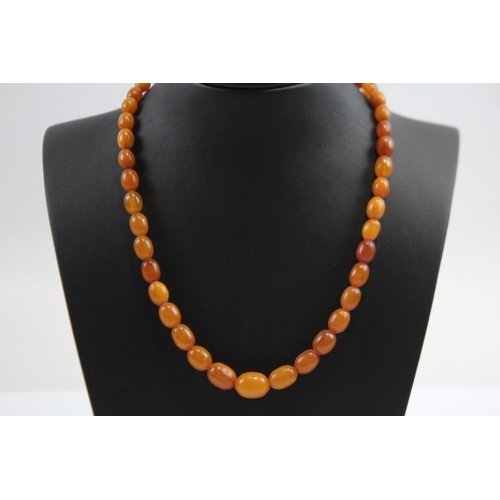 185 - Antique Amber Graduated Necklace