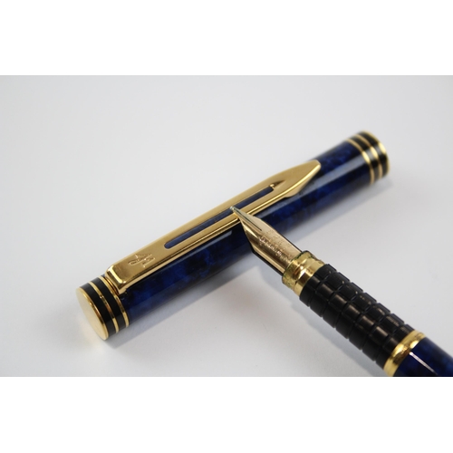 292 - Vintage WATERMAN Executive Navy Lacquer Fountain Pen w/ 18ct Gold Nib Writing