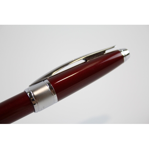 298 - CROSS Apogree Red Lacquer Fountain Pen w/ 18ct White Gold Nib WRITING Boxed