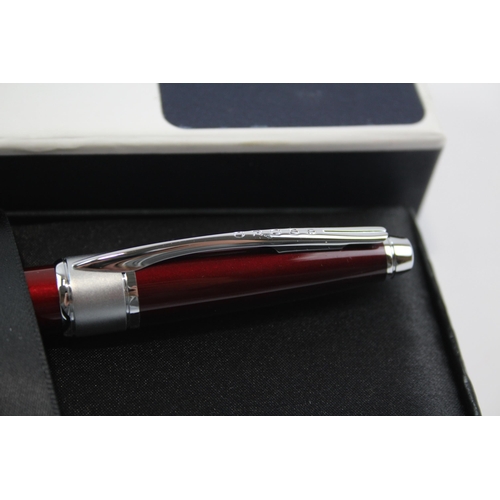 299 - CROSS Apogree Red Lacquer Fountain Pen w/ 18ct White Gold Nib WRITING Boxed