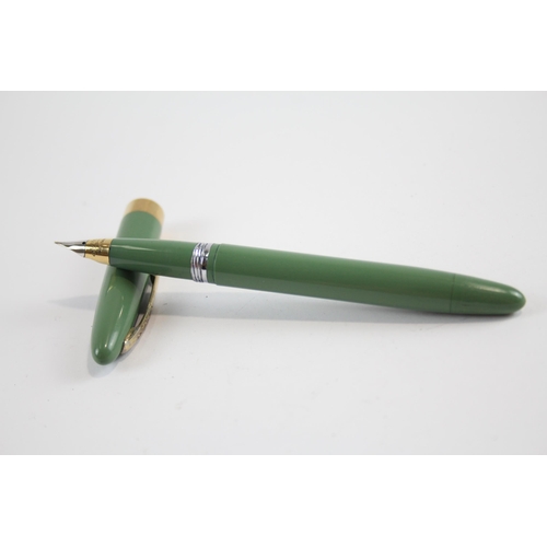 310 - Vintage SHEAFFER Snorkel Green FOUNTAIN PEN w/ Gold Plate Nib WRITING