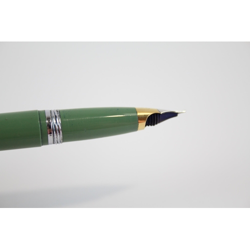 310 - Vintage SHEAFFER Snorkel Green FOUNTAIN PEN w/ Gold Plate Nib WRITING