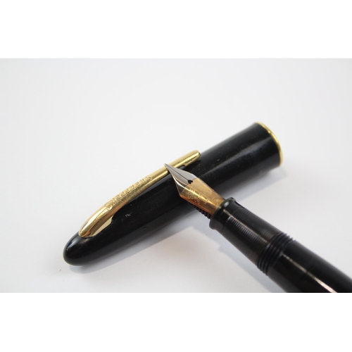 324 - Vintage SHEAFFER Sovereign Black FOUNTAIN PEN w/ 14ct Gold Nib WRITING